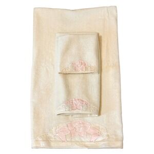 Vintage‎ 1978 Grand Prix by Avanti Cream Pink Floral Applique 5pc Towel Set USA